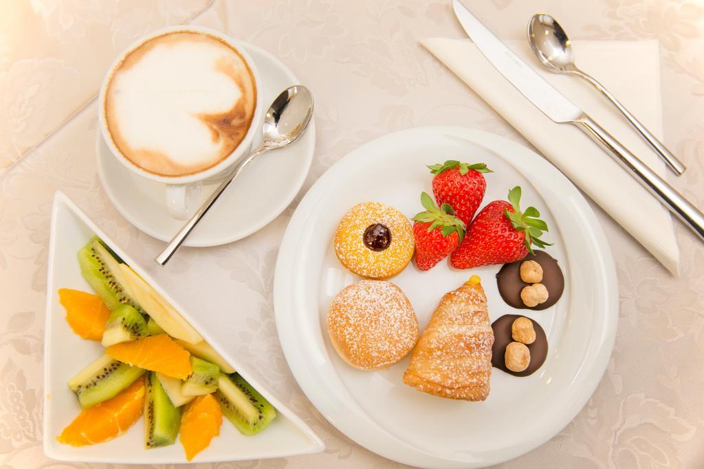 Hotel Cuba Milano Marittima Eksteriør bilde